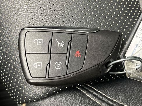 Certified 2025 Chevrolet Traverse High Country w/ LPO, Floor Liner Package AWD/4WD image 31