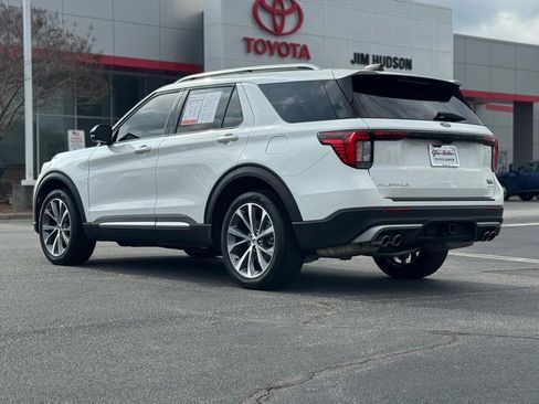 Used 2025 Ford Explorer Platinum w/ Ultimate Package image 9