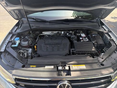 Used 2023 Volkswagen Tiguan SE R-Line FWD image 26