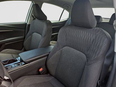 Used 2025 Toyota Camry LE FWD image 21