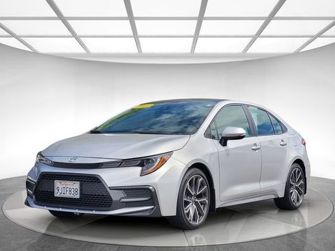 Used 2022 Toyota Corolla SE w/ SE Premium Package FWD image 8