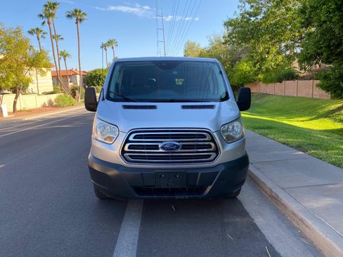 Used 2017 Ford Transit 350 XLT RWD image 5