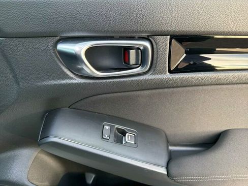 Used 2026 Honda Civic 4D Sedan image 21