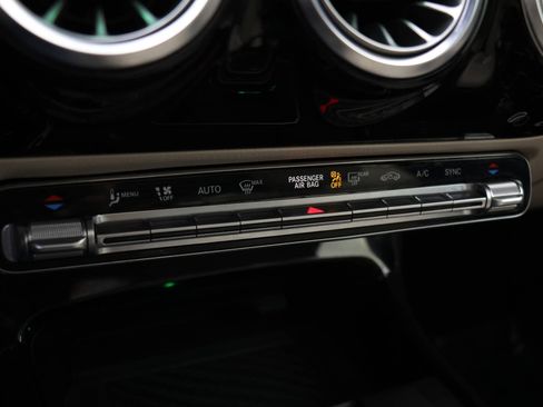 Used 2021 Mercedes-Benz CLA 250 CLA 250 image 6