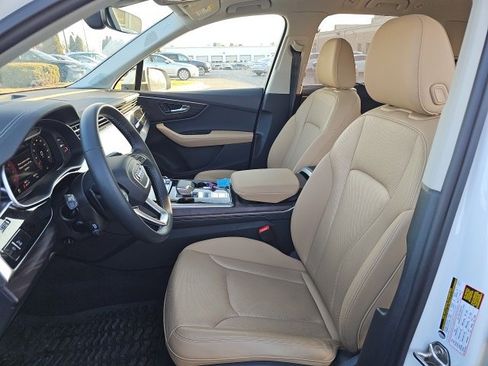 Used 2025 Audi Q7 3.0T Premium Plus w/ Premium Plus Package image 3