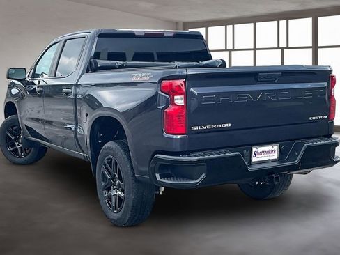 Used 2022 Chevrolet Silverado 1500 Custom Trail Boss AWD/4WD image 4