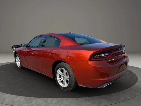 Used 2021 Dodge Charger SXT w/ Leather Interior Group RWD image 3