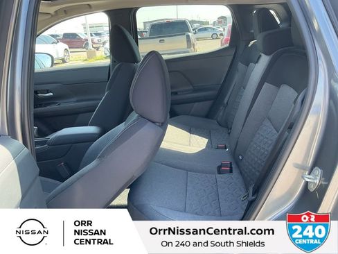 New 2025 Nissan Kicks SV w/ SV Premium Package AWD/4WD image 13