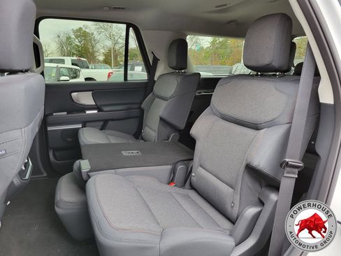 New 2025 Ford Expedition Active RWD image 17