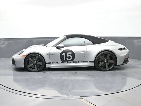 Certified 2026 Porsche 911 Carrera GTS RWD image 2