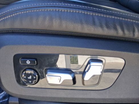 Certified 2022 BMW X7 xDrive40i w/ M Sport Package image 13