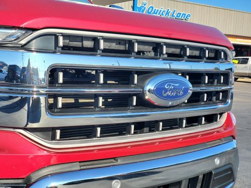 Used 2022 Ford F150 Lariat w/ Max Trailer Tow Package RWD image 7