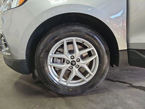 Used 2024 Ford Edge SEL AWD/4WD image 31