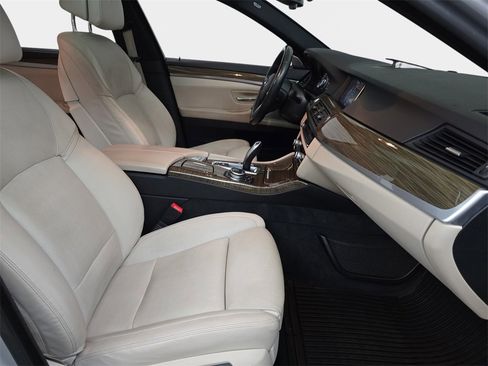 Used 2014 BMW 535i Sedan image 11