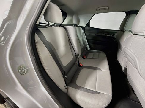Used 2025 Chevrolet TrailBlazer LT FWD image 32