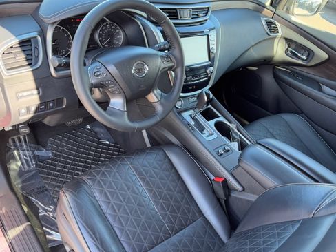 Used 2019 Nissan Murano Platinum image 16
