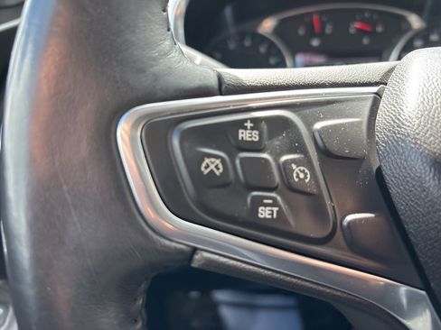 Used 2018 Chevrolet Equinox LT w/ Sun & Infotainment Package image 38