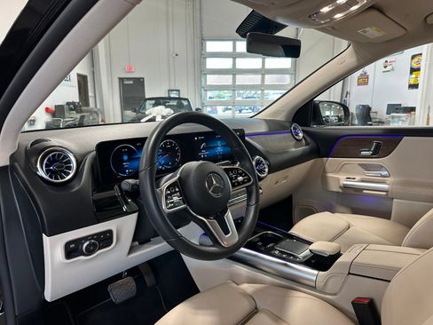 Used 2023 Mercedes-Benz GLA 250 image 13