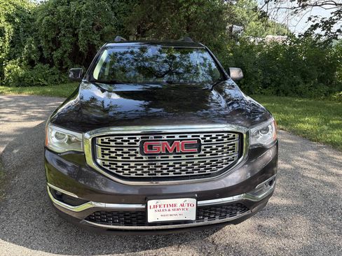 Used 2017 GMC Acadia Denali AWD/4WD image 8