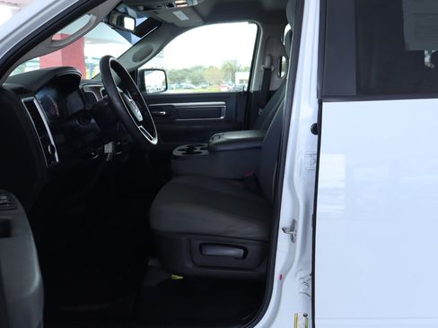 Used 2016 RAM 1500 Classic SLT image 15