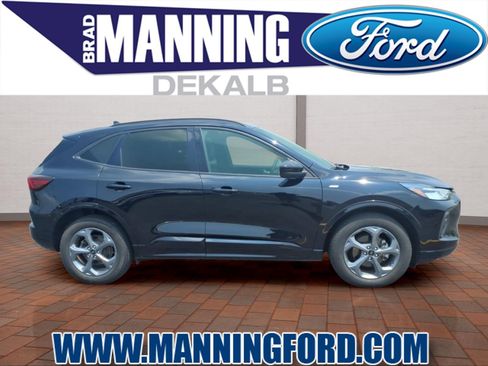 Used 2023 Ford Escape ST-Line Select AWD/4WD image 1