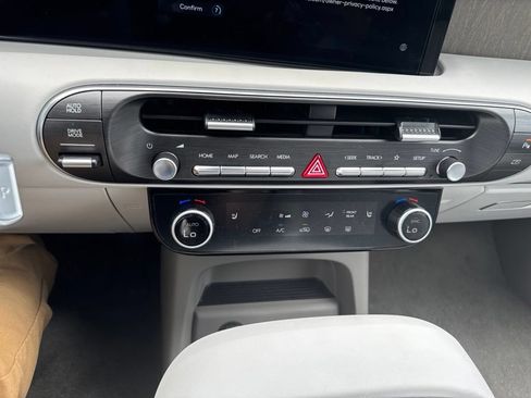 Used 2026 Hyundai Palisade SEL FWD image 29