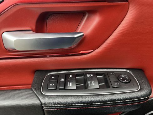 Used 2019 RAM 1500 Rebel image 13