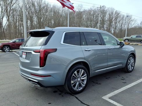 Used 2024 Cadillac XT6 Premium Luxury w/ LPO, Floor Liner Package FWD image 6