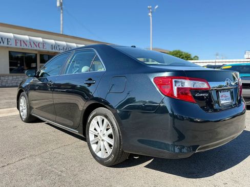 Used 2012 Toyota Camry XLE w/ Leather Pkg FWD image 11