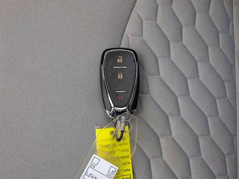 Used 2020 Chevrolet Equinox LS AWD/4WD image 34