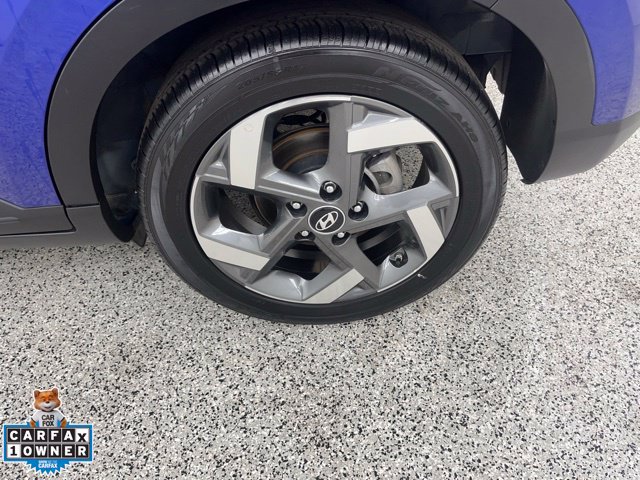 Used 2025 Hyundai Venue SEL FWD image 12