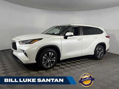 Used 2023 Toyota Highlander XLE