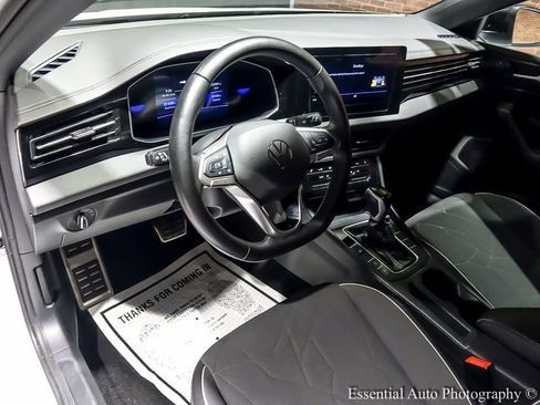 Used 2025 Volkswagen Jetta Sport FWD image 15