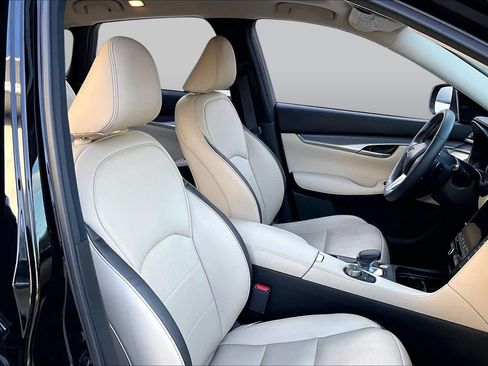 Used 2022 INFINITI QX50 Luxe w/ Cargo Package FWD image 9