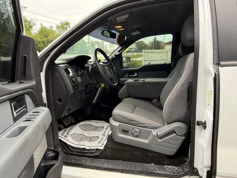 Used 2013 Ford F150 XLT w/ Luxury Equipment Group image 16