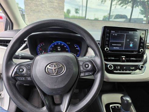 Used 2022 Toyota Corolla LE FWD image 8