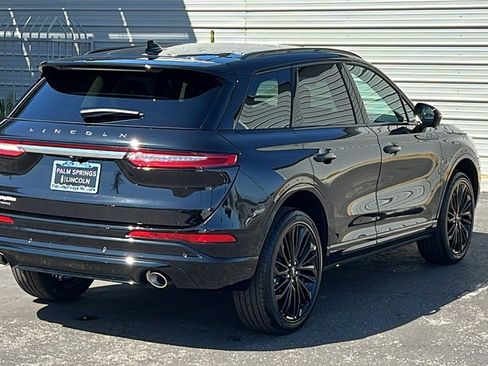 New 2025 Lincoln Corsair Reserve w/ Jet Appearance Package image 8
