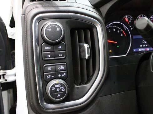 Used 2019 Chevrolet Silverado 1500 LT Trail Boss image 17