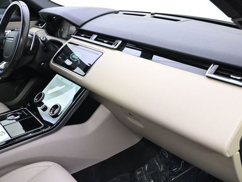 Used 2020 Land Rover Range Rover Velar R-Dynamic S image 15