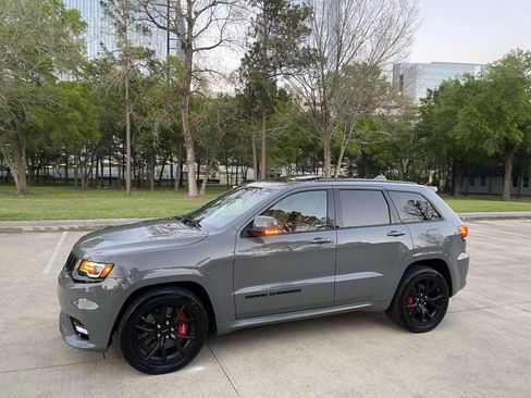 Used 2021 Jeep Grand Cherokee SRT w/ Trailer Tow Group IV AWD/4WD image 13