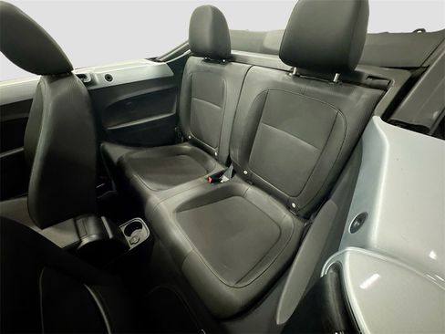Used 2015 Volkswagen Beetle 1.8T image 27