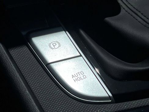 Certified 2023 Hyundai Elantra Limited image 37