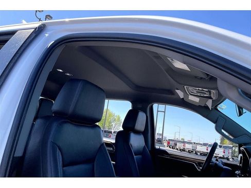 Used 2024 Chevrolet Silverado 1500 LT Trail Boss w/ LT Trail Boss Premium Package AWD/4WD image 24