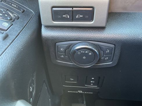 Used 2018 Ford F350 Lariat w/ Lariat Ultimate Package image 18