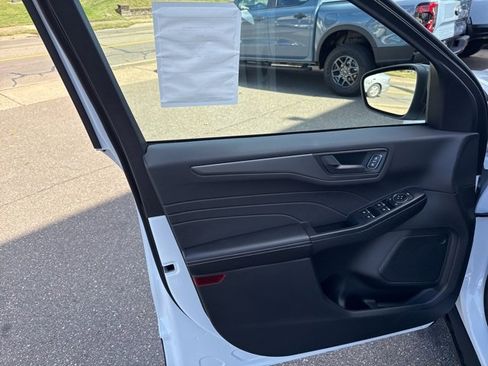 New 2026 Ford Escape Active image 14