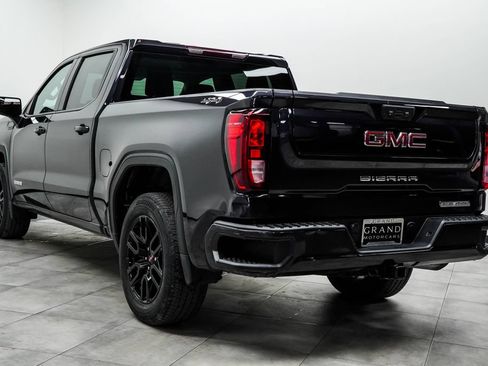 Used 2023 GMC Sierra 1500 Elevation AWD/4WD image 11