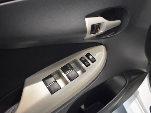 Used 2010 Toyota Corolla S image 12