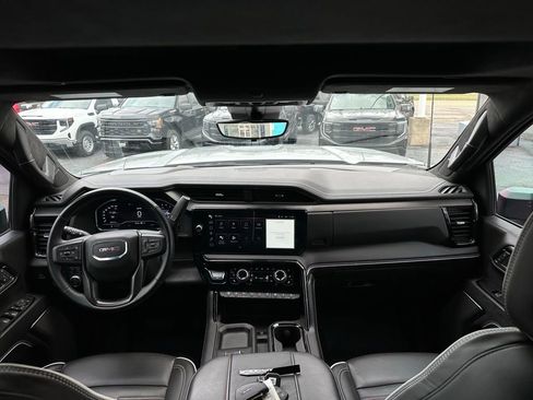 Used 2024 GMC Sierra 2500 AT4X w/ AT4X AEV Edition image 20