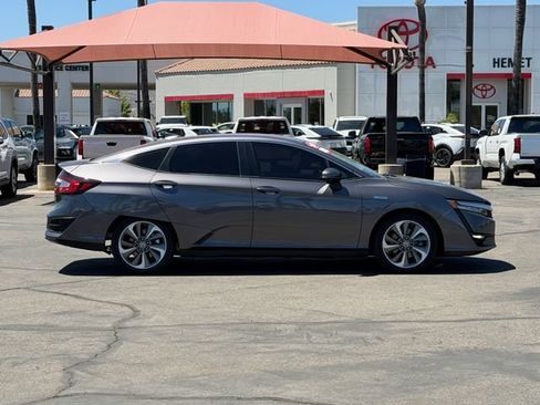 Used 2019 Honda Clarity Plug-In Hybrid image 4