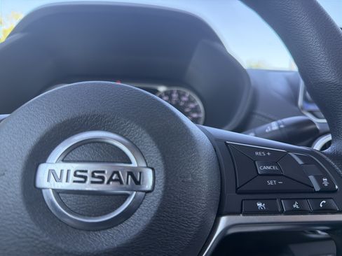Used 2023 Nissan Sentra SV FWD image 10
